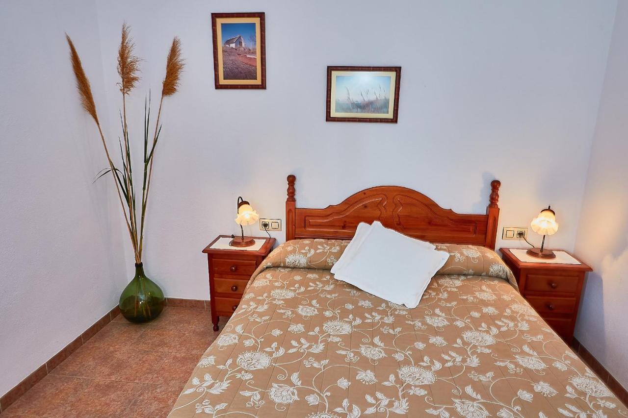 Lo Segador Guest House El Poble Nou del Delta Ngoại thất bức ảnh